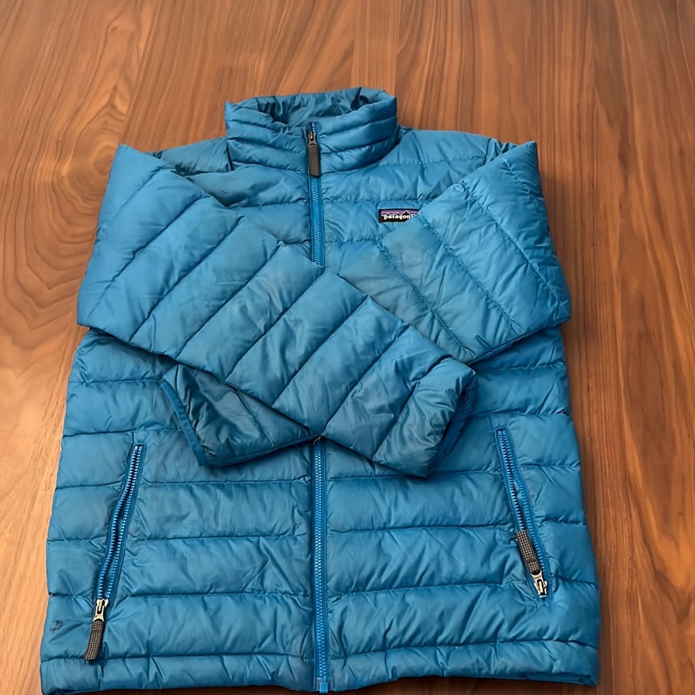 Patagonia Boys’ Down Sweater Jacket. Size 12 Boys.